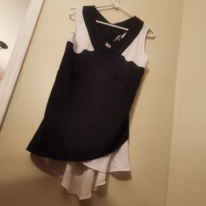 Kenneth Cole Reaction Gorgeous tunic style top M